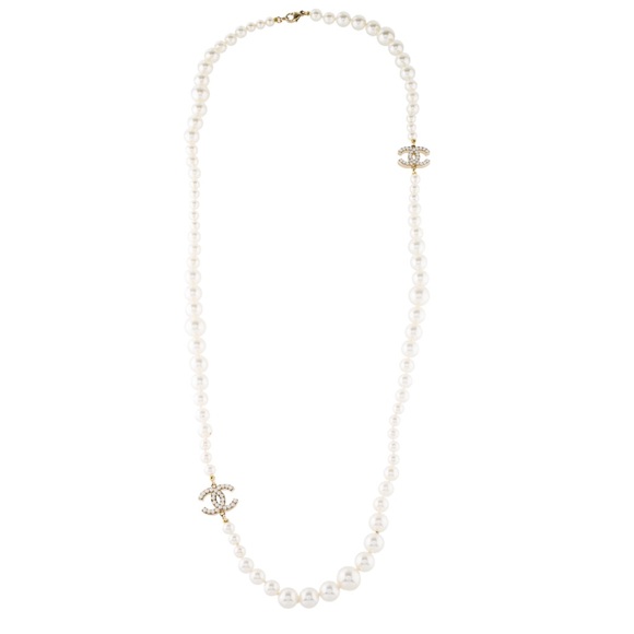 Chanel Faux Pearl CC Necklace - Picture 1 of 4